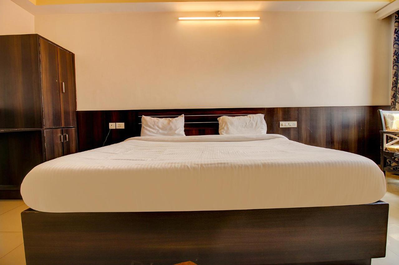 Fabhotel Ps Grand Λάκναου Εξωτερικό φωτογραφία