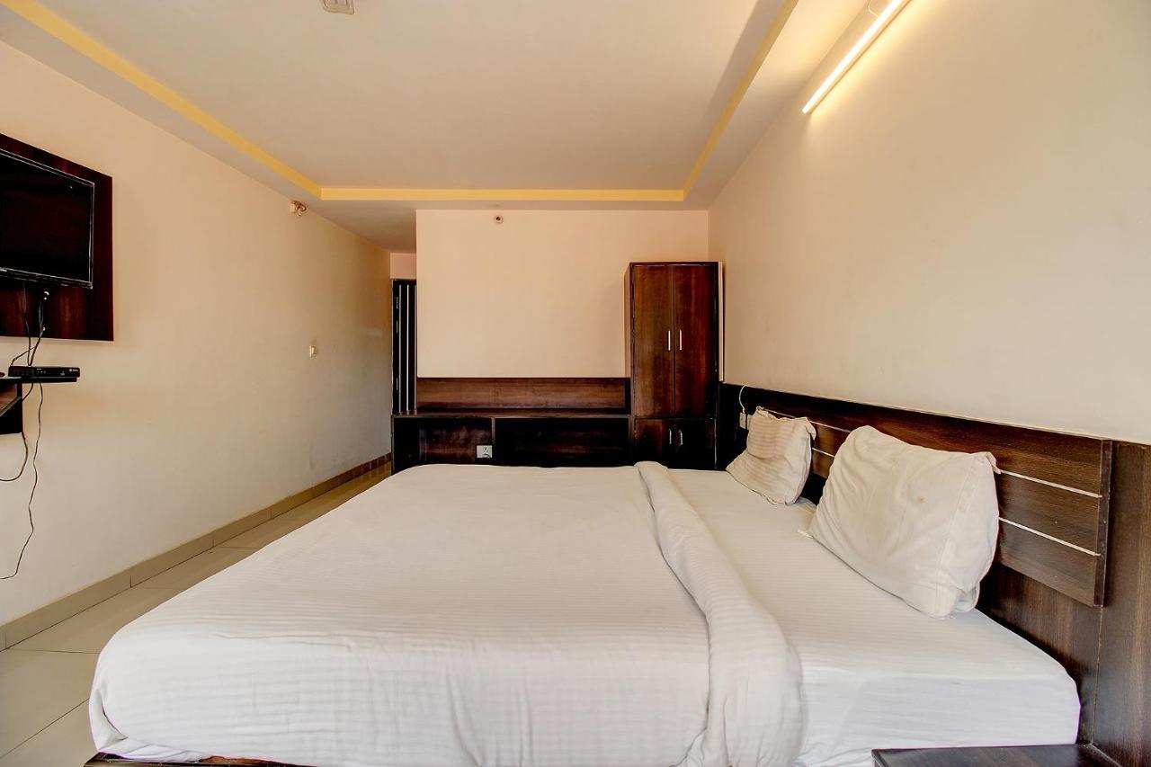Fabhotel Ps Grand Λάκναου Εξωτερικό φωτογραφία